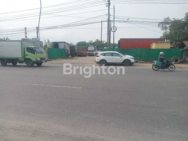 image LAHAN KOSONG STRATEGIS DI JALAN LINTAS SUMATERA MEDAN TANJUNG MORAWA SELUAS 1,7 HEKTAR LEBIH, COCOK UNTUK KANTOR ATAU PERGUDANGAN, DEKAT DENGAN GERBANG TOL TANJUNG MORAWA DAN GERBANG TOL LUBUK PAKAM (1)