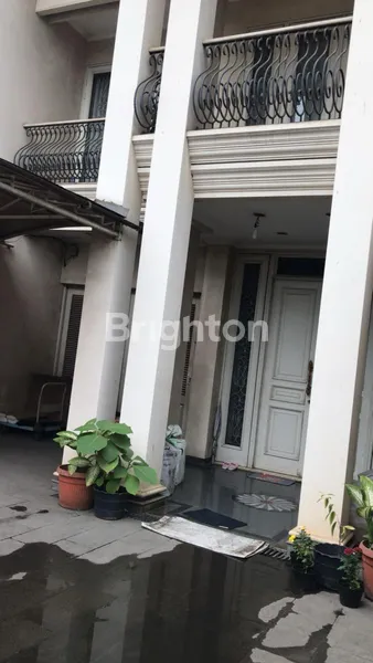 image RUMAH SIAP HUNI DI PEGANGSAAN INDAH PONDOK GADING JAKARTA UTARA (2)