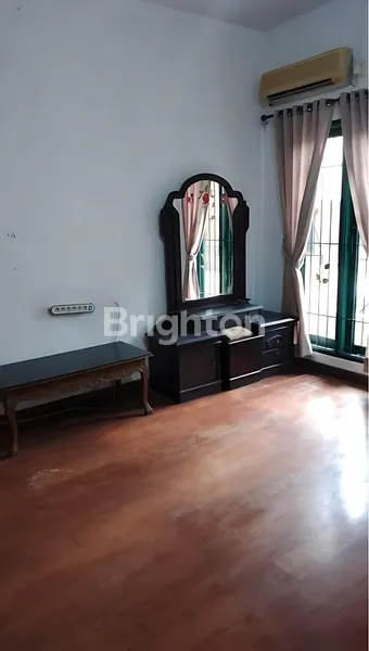 image RUMAH CANTIK MODERN FULL FURNISH JALAN TAMAN NILAM JATI RAWAMANGUN JAKARTA TIMUR  STRATEGIS BEBAS BANJIR (3)