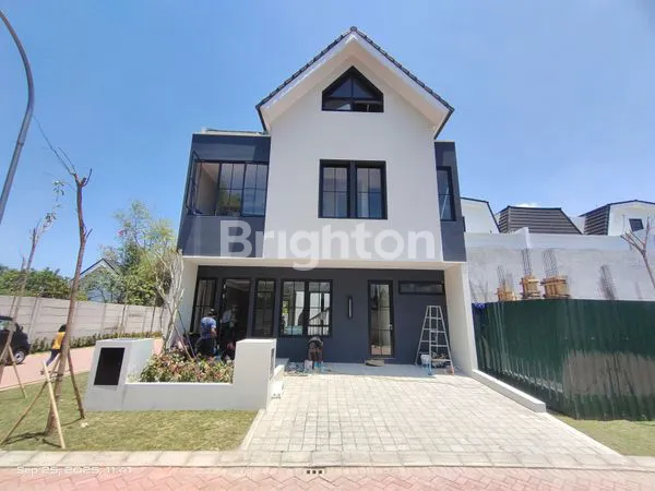 image RUMAH BARU 2 LANTAI 2M AN LEBAR KAWASAN GRAHA FAMILY DIAN ISTANA BUKIT DARMO GOLF WHITE HOUSE TAMAN KEDATON  ROYAL RESDENCE VILLA BUKIT MAS PAKUWON INDAH THR MANSION VILLA BUKIT REGENCY PARK AVENUE (2)