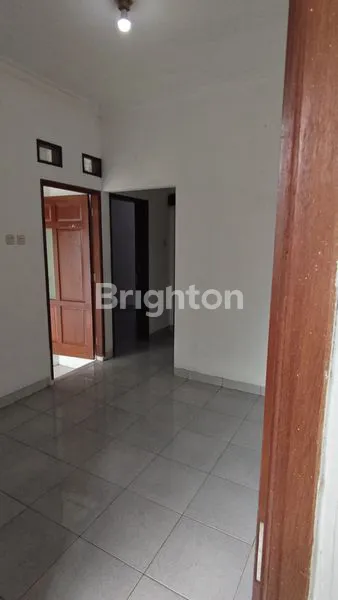 image RUMAH DI JATIBENING STRATEGIS (5)