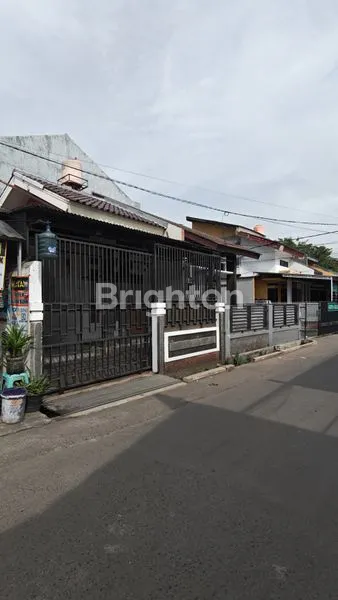RUMAH DI JATIBENING STRATEGIS