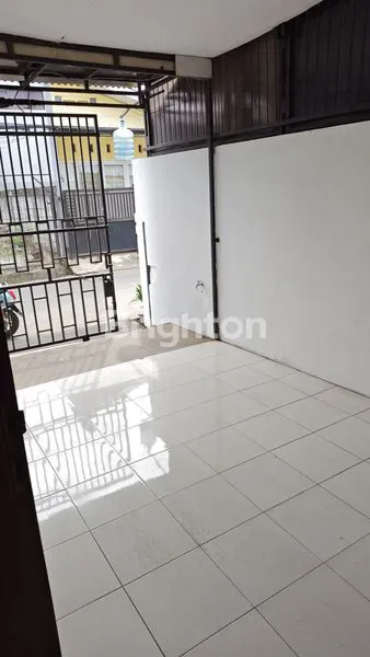 image RUMAH DI JATIBENING STRATEGIS (2)