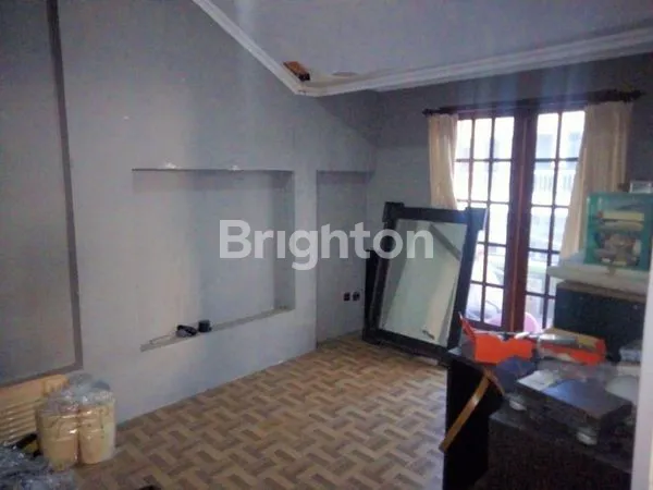 image RUMAH 2 LANTAI SIAP HUNI AREA TANAH MAS SEMARANG (7)