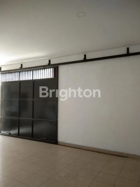 image DIJUAL  RUMAH 1 LANTAI DI LATUMENTEN TAMBORA JAKARTA BARAT (2)