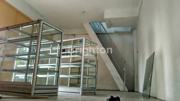 image DISEWAKAN RUKO 3 LANTAI PINGGIR JALAN UTAMA UNGARAN (5)