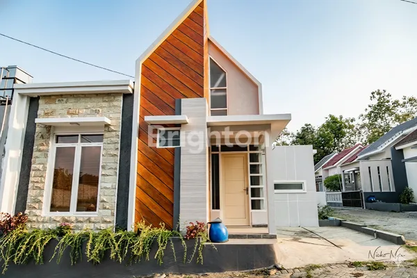 image DIJUAL / DISEWAKAN RUMAH AREA BATU RUMAH HOOK SIAP HUNI DULL FURNISHED  (1)