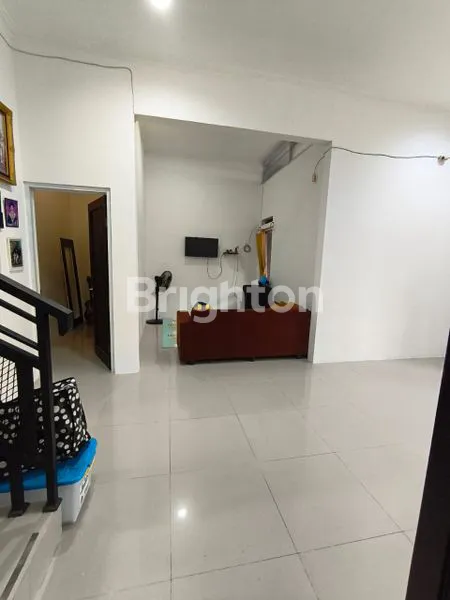 image RUMAH 2 LANTAI DI PURI CATTLEYA RESIDENCE SUDIMARA CIPUTAT TANGERANG SELATAN (3)