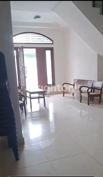 image RUMAH MEWAH PERMATA HIJAU BINJAI (4)