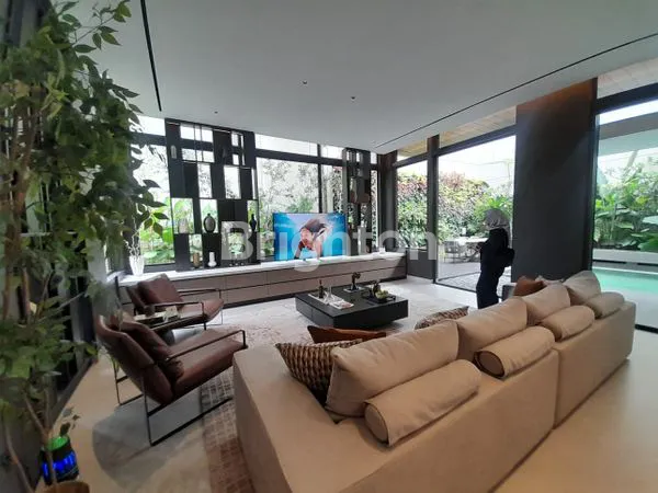 image RUMAH PREMIUM XANDARI CORNER, LT 618M², LIFT+KOLAM (8)