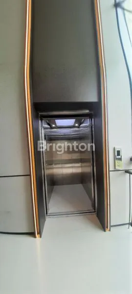 image RUMAH PREMIUM XANDARI CORNER, LT 618M², LIFT+KOLAM (7)