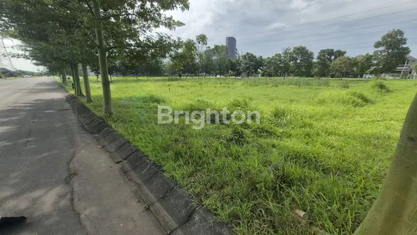 TANAH KAVLING KOMERSIAL PERUMAHAN ROYAL RESIDENCE, WIYUNG, SURABAYA BARAT. COCOK UNTUK USAHA SPORT CENTER (PADEL, BADMINTON, FUTSAL, ETC), SCHOOL, DLL. STRATEGIS DEKAT RAYA WIYUNG - PAKUWON MALL - CITRALAND - GRAHA FAMILI - DIAN ISTANA - WISATA BUK