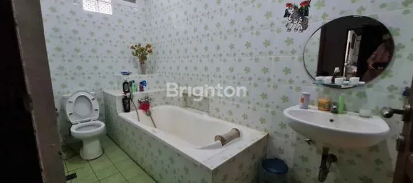 image RUMAH CLASIC LUAS DAN NYAMAN PUSAT KOTA  (8)