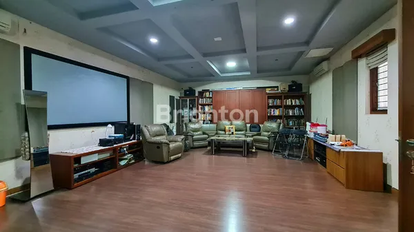 image RUMAH LUXURY RIVERSIDE 2 LANTAI DI THE GREEN BSD RARE LISTING! (5)