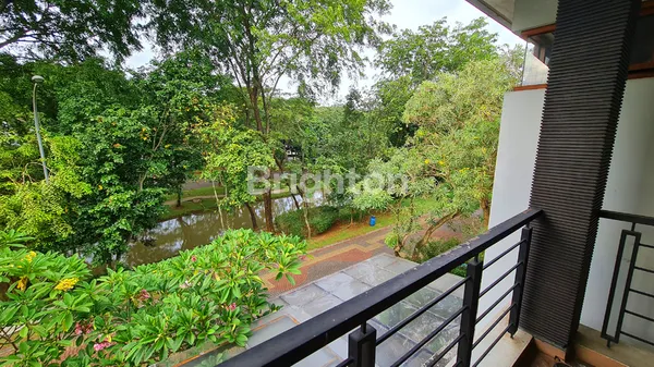 image RUMAH LUXURY RIVERSIDE 2 LANTAI DI THE GREEN BSD RARE LISTING! (8)