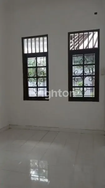 image RUMAH SIAP HUNI FULL RENOVASI KAWASAN JIMBARAN (4)