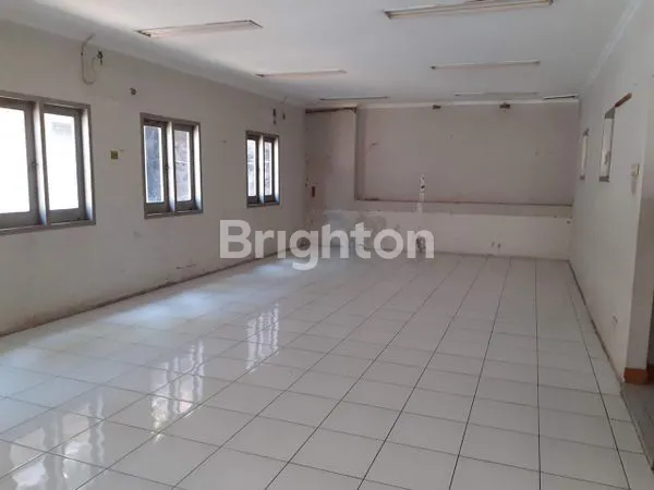 image RUMAH DAN RUANG USAHA SIAP PAKAI AREA PUSPONJOLO SEMARANG (2)