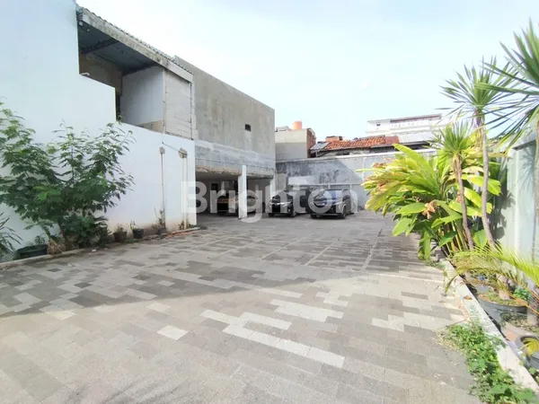 image GEDUNG  PRODUKTIF DI AREA KOMERSIL JAKARTA SELATAN (3)