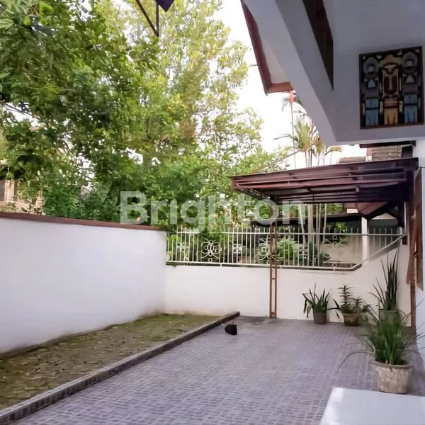 image RUMAH KOMPLEK TASBIH 2 - SEMI FURNISHED (2)