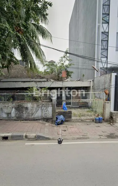 image RUMAH TUA HITUNG TANAH DI JALAN TAMAN DAAN MOGOT RAYA (3)
