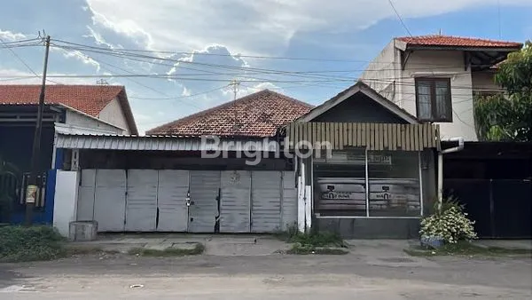 image RUMAH USAHA SURABAYA TIMUR NOL JALAN RAYA LOKASI STRATEGIS DEKAT MERR UBAYA UPN JUANDA SIIER (1)