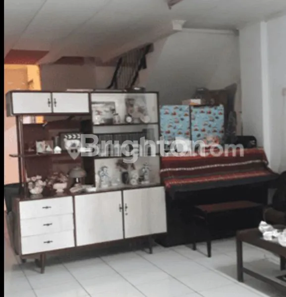 image RUMAH 3 LANTAI DI TOMANG, LT 75 LB 180 (2)