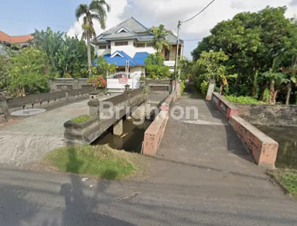 image DIJUAL RUMAH KLASIK MODERN 2LT JL KERTA DALAM SIDEKARYA DENPASAR SELATAN (1)