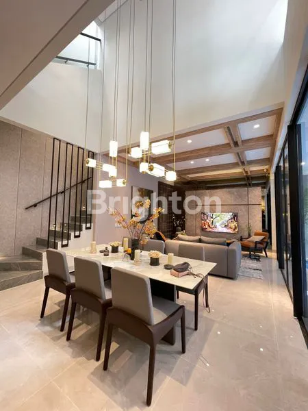 image RUMAH BARU MEWAH WITH POOL & ATTIC ROOM CITRALAND DEKAT DIAN ISTANA ROYAL RESIDENCE WISATA BUKIT MAS GRAHA FAMILY BUKIT DARMO GOLF PAKUWON INDAH (4)