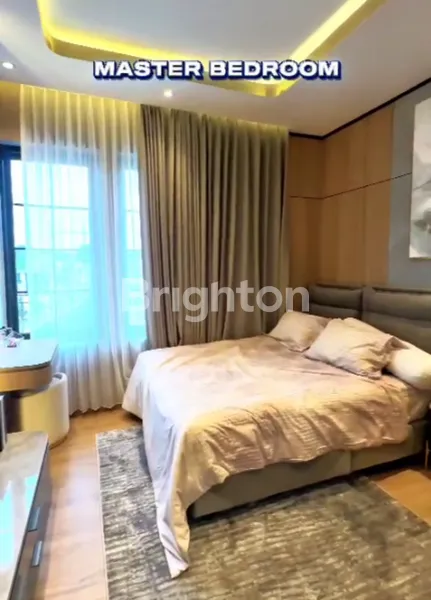 image RUMAH 2 LANTAI DESAIN MODERN DI WILAYAH CIBUBUR (3)