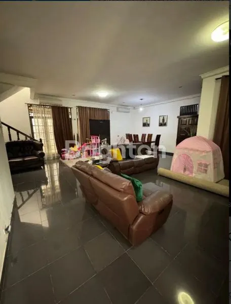 image FOR SALE – LUXURY HOUSE AT KEMANG PRATAMA, BEKASI PRIME LOCATION • SPACIOUS • EXCLUSIVE NEIGHBORHOOD  (3)