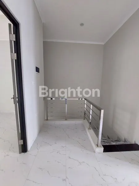 image RUMAH BARU 2 LANTAI PERUMAHAN WISMA MUKTI - KLAMPIS JAYA, SURABAYA TIMUR. STRATEGIS DEKAT RAYA MERR - ARIEF RAHMAN HAKIM - KERTAJAYA INDAH - MANYAR KERTOARJO - DHARMAHUSADA INDAH - GALAXY MALL - KAMPUS UNAIR, DLL. (8)