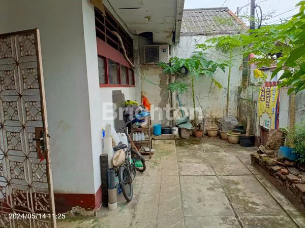 image RUMAH STRATEGIS 192M² DEKAT SUDIRMAN (3)