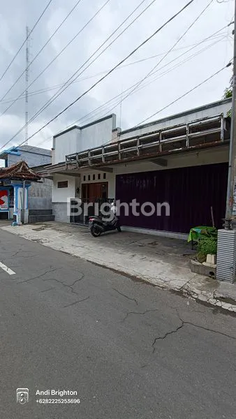 RUMAH DAN TOKO SIAP HUNI DI TENGAH KOTA JOMBANG