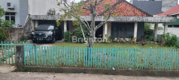 image RUMAH STRATEGIS LT 500M² DI TENGAH KOTA (1)