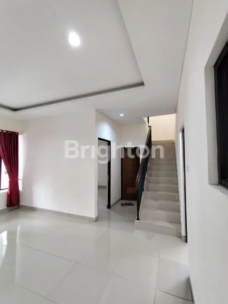 image RUMAH SEWA DUA LANTAI  KOSONGAN CLUSTER KEDATON BSB CITY (6)