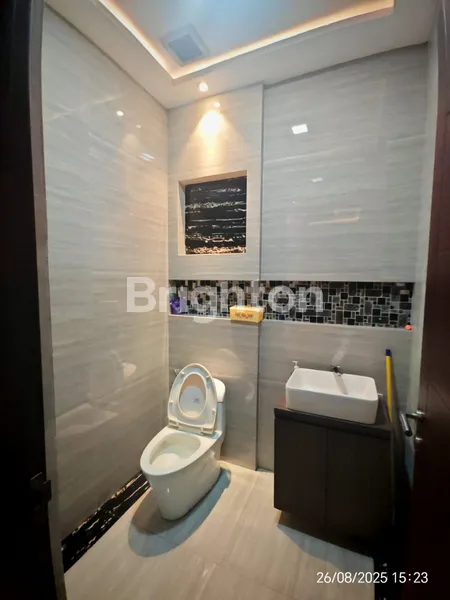 image 3 RUKO GANDENG 4 LANTAI EX KANTOR, MASIH DITEMPATI RUNGKUT MEGAH RAYA, KALIRUNGKUT (4)