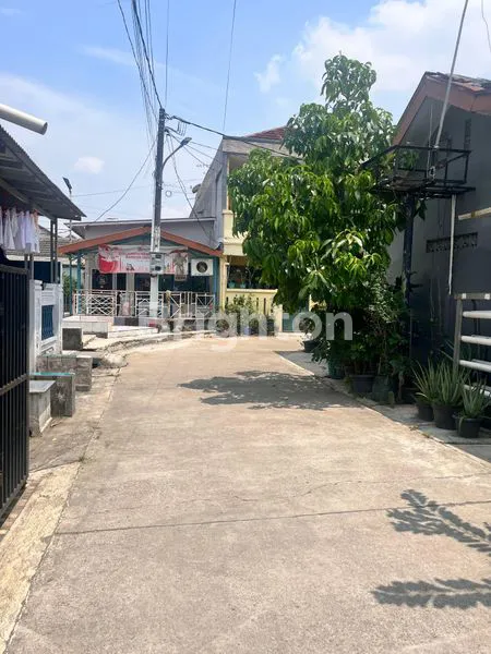 image RUMAH STRATEGIS 2KT DEKAT SUMMARECON (6)