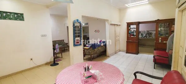 image PERUMAHAN TAMAN MERUYA ILIR MERUYA UTARA KEC KEMBANGAN JAKARTA BARAT RUMAH 1 LANTAI UKURAN 10X20 HADAP TIMUR CARPORT 2 MOBIL ROW JALAN 2 MOBIL NEGO (4)