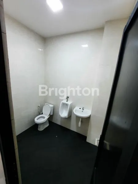 image RUKO BARU 3 LANTAI, LOKASI STRATEGIS SURABAYA (5)