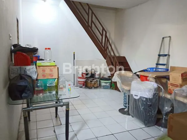 image RUMAH TAMBORA ROW MOTOR UK 3.5X10 4 LANTAI SEMI FURNISH 5KT 2KM HADAP UTARA JAKARTA BARAT (5)