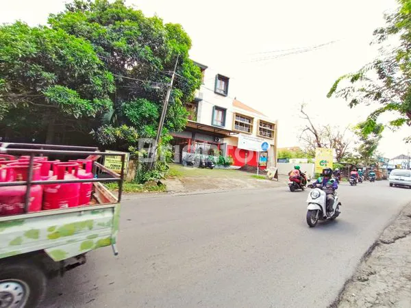 image RUKO & COMMERCIAL SPACE DI CANGGU - LOKASI SUPER PRIME - COCOK UNTUK USAHA BERKELAS (3)