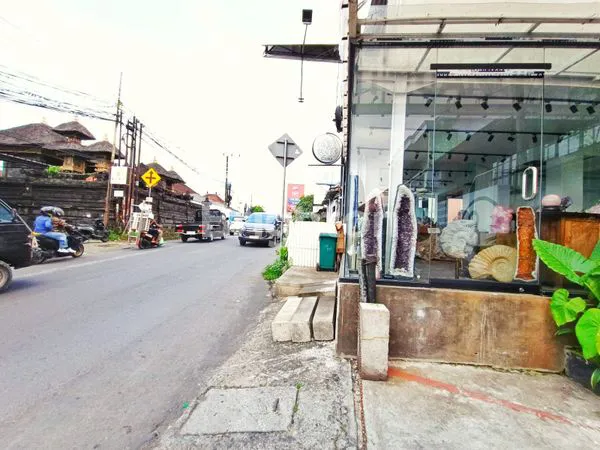 image RUKO & COMMERCIAL SPACE DI CANGGU - LOKASI SUPER PRIME - COCOK UNTUK USAHA BERKELAS (5)