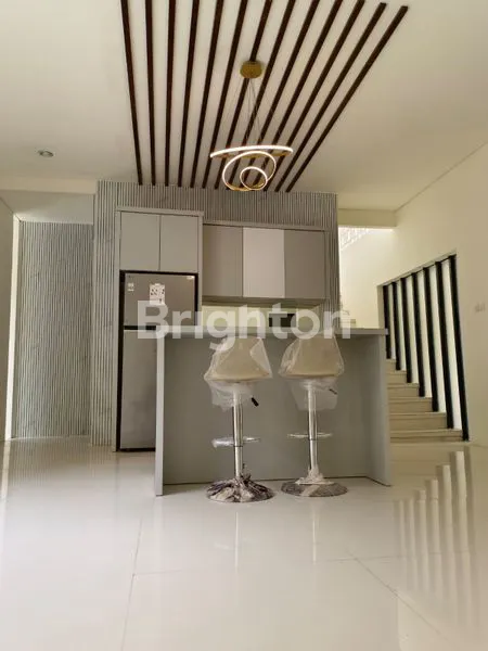 image RUMAH MEWAH DI ROYAL RESIDENCE, LT 240M² (5)