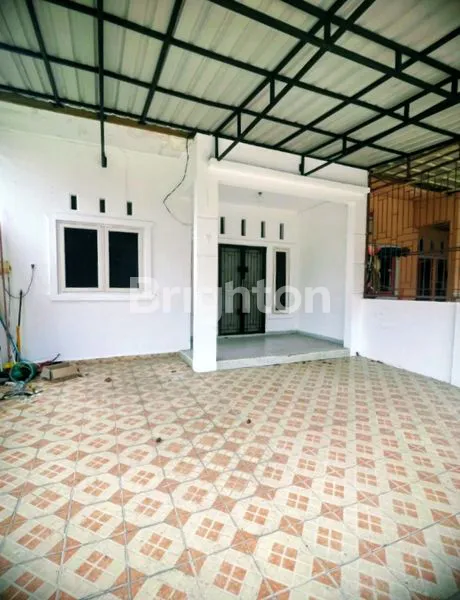image RUMAH KAMAR 3 SIAP HUNI DEKAT KE JALAN RIAU (1)