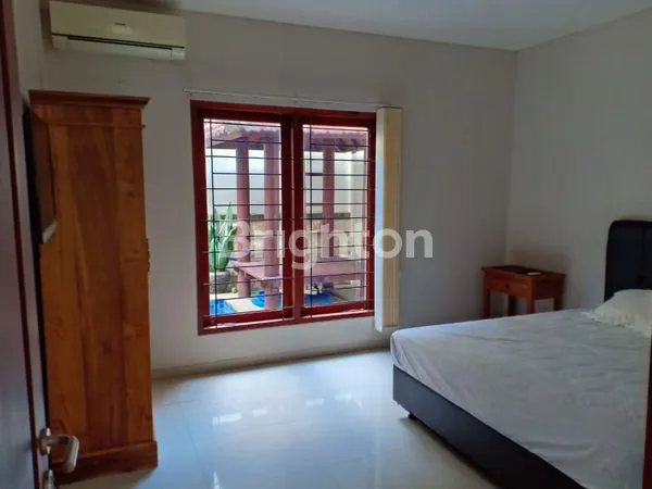 image VILLA 2 LANTAI DI KEROBOKAN DENGAN FASILITAS LENGKAP DI  JL. BIMA SENA\N (4)