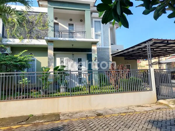 image RUMAH MEWAH 301M² DI VILLA ILHAMI, 5+1 KT (2)