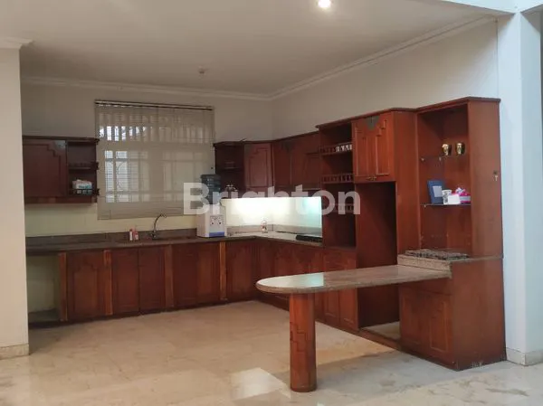 image RUMAH MEWAH PERMATA HIJAU 680M² SIAP HUNI (5)