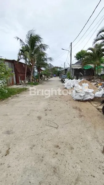 image TANAH KAVLING PENYELESAIAN TOMANG MERUYA UTARA KEMBANGN JAKARTA BARAT DEKAT KAV DKI UKURAN 12 X 25 M2 HADAP BARAT, SANGAT COCOK BUAT GUDANG (1)