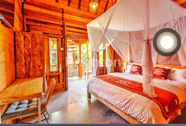 image RUMAH MEWAH FULL FURNISHED & PRIVATE POOL DI CANGGU - LOKASI PARIWISATA & PREMIUM DI KUTA UTARA (5)