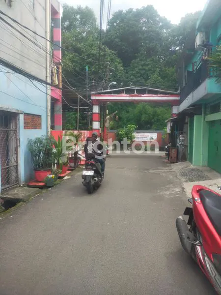 image FOR SALE : RUMAH MEWAH DI TIMUR JAKARTA (8)